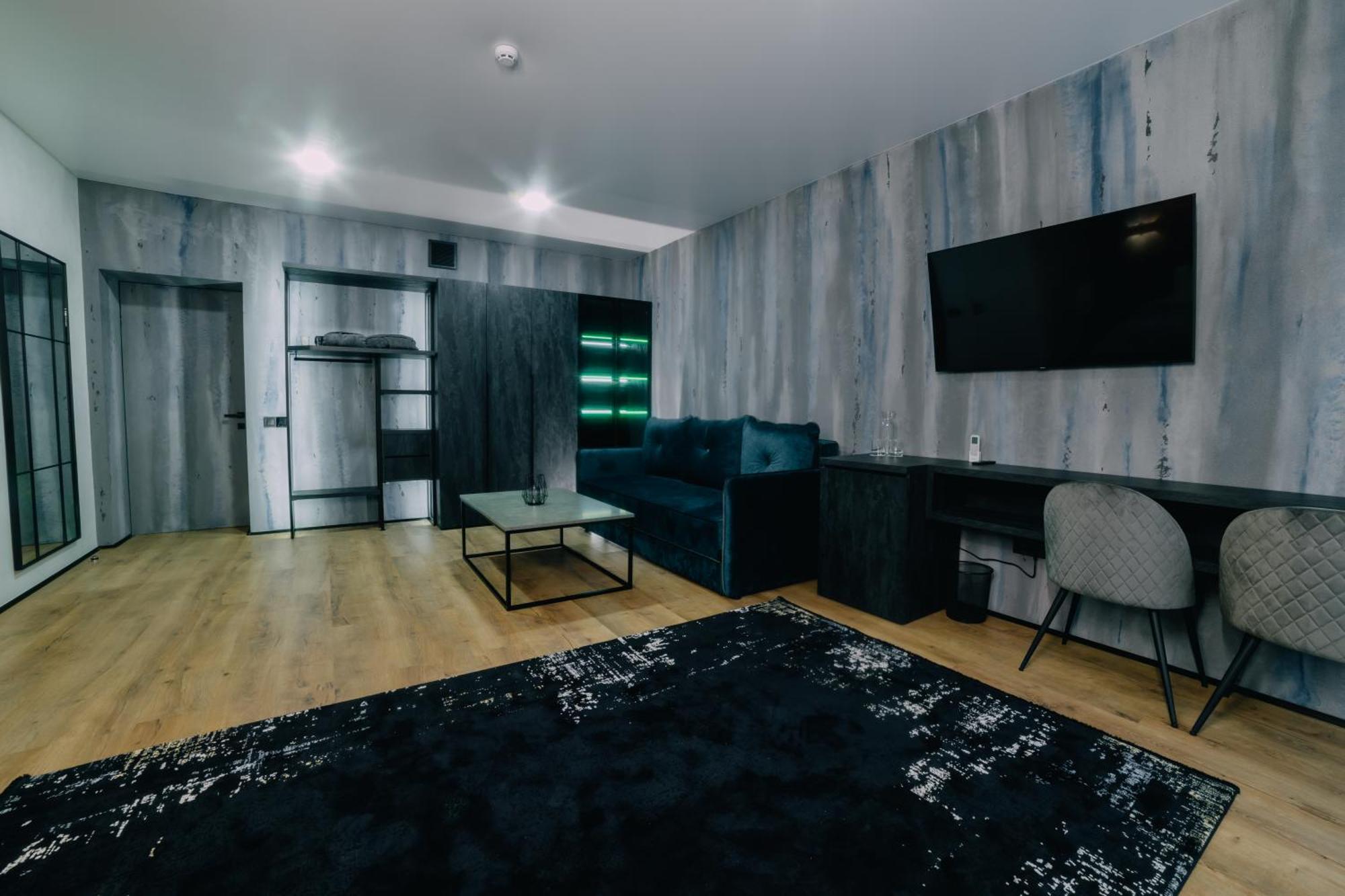 Rado Hotel Chmilnyk